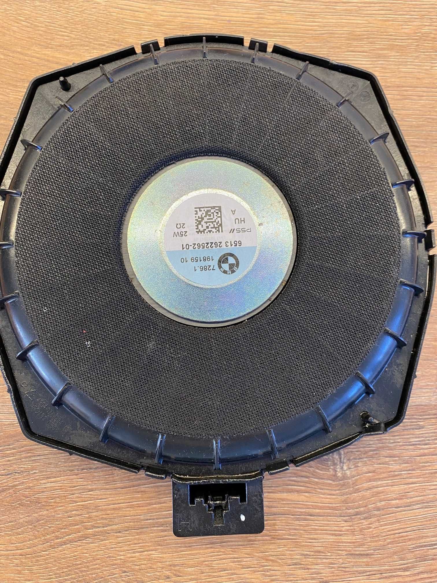 Subwoofer głośnik pod siedzenie BMW G21 2 szt. oryginał S676 Hifi