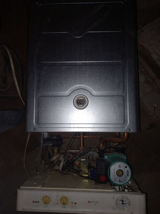 Котел Biasi.двохконтурный газовый настенный котел.