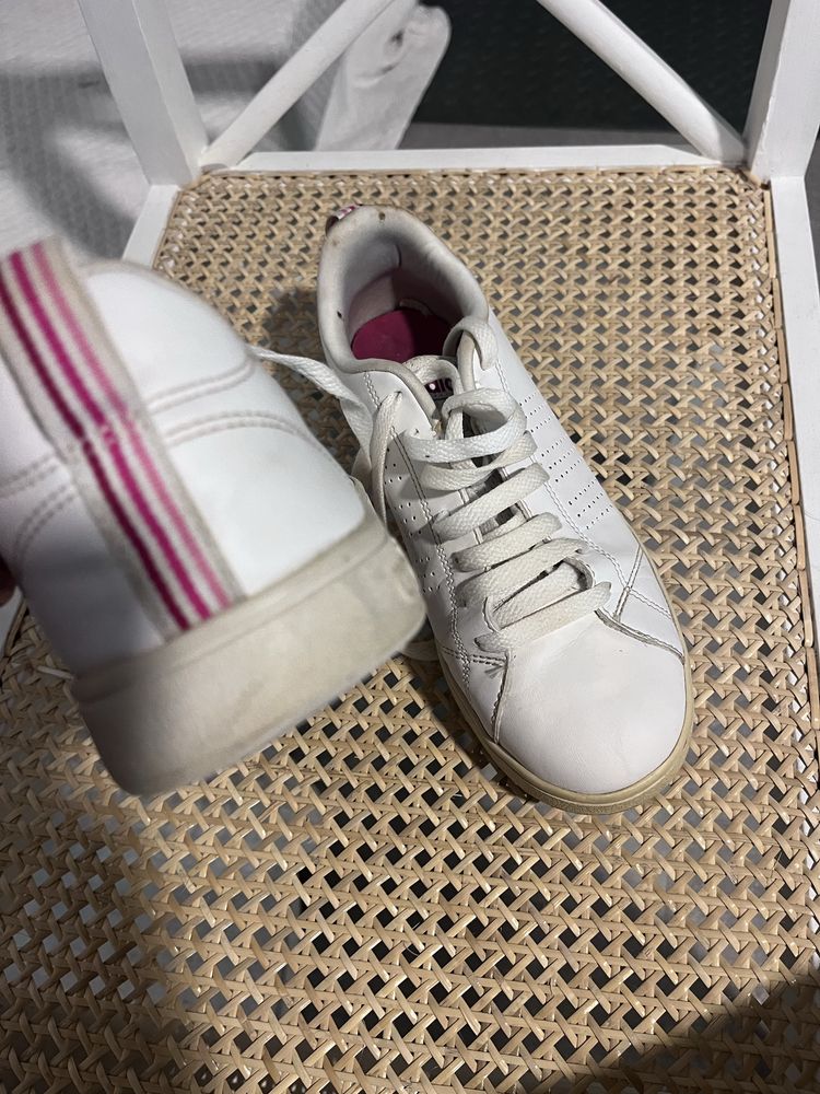 Tenis Adidas nr 39