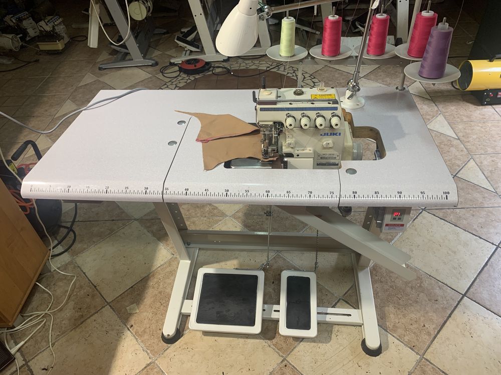 Overlock Juki MO 3616 - 5 nitkowy serwo 230 V energooszczędny