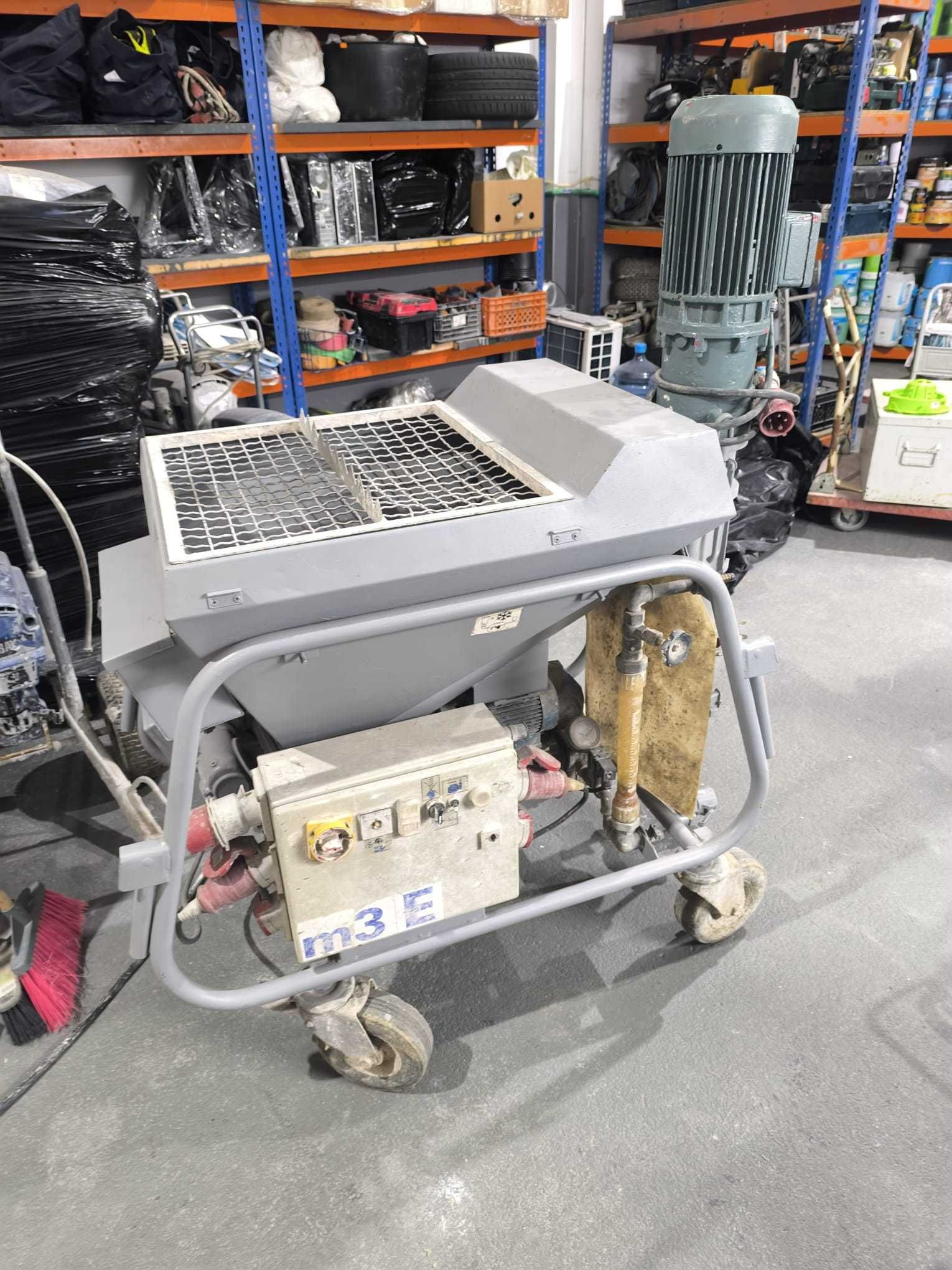 Maquina Projeção argamassa MTec M3 E usada