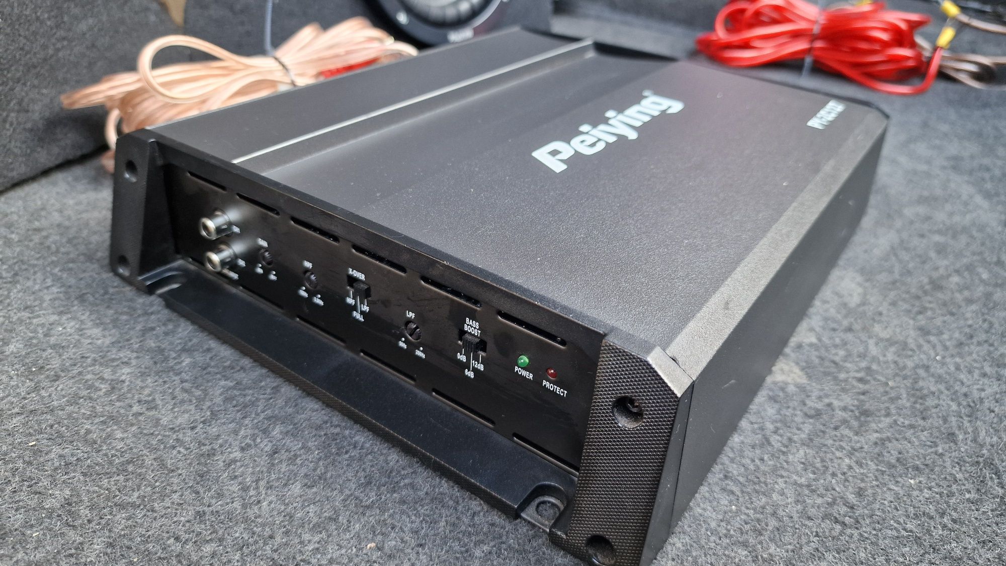 Skrzynia basowa, wzmiacniacz, car audio Lanzar Max