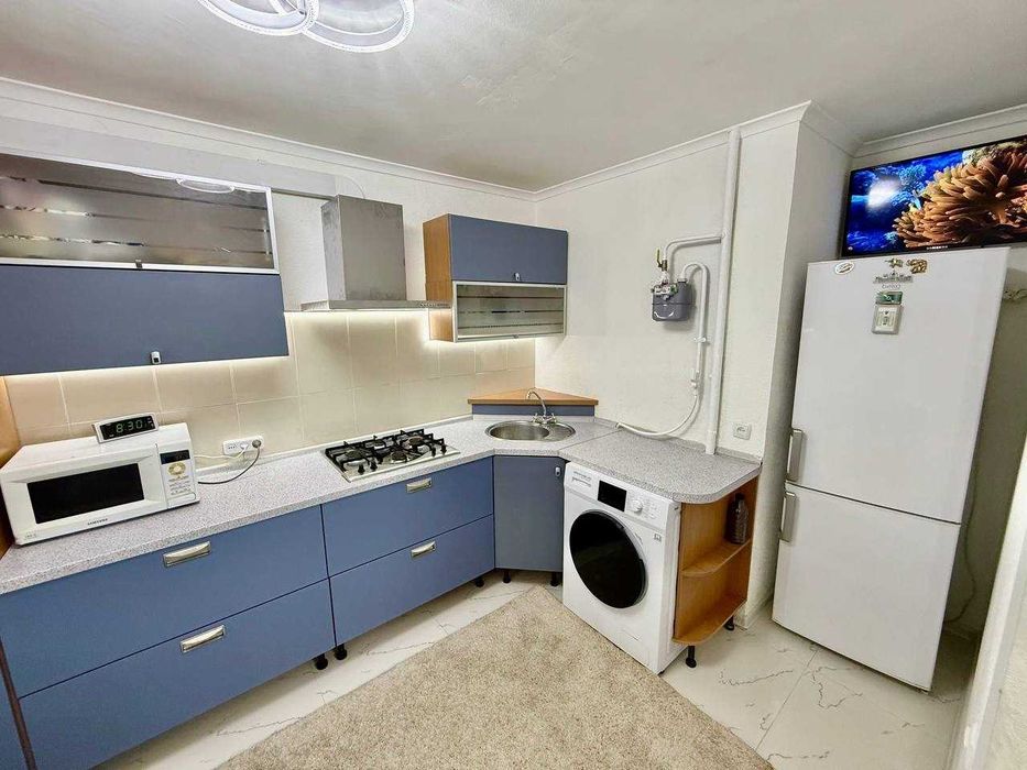 Продаю однокімнатну квартиру. Соборна. Ремонт, меблі, техніка!