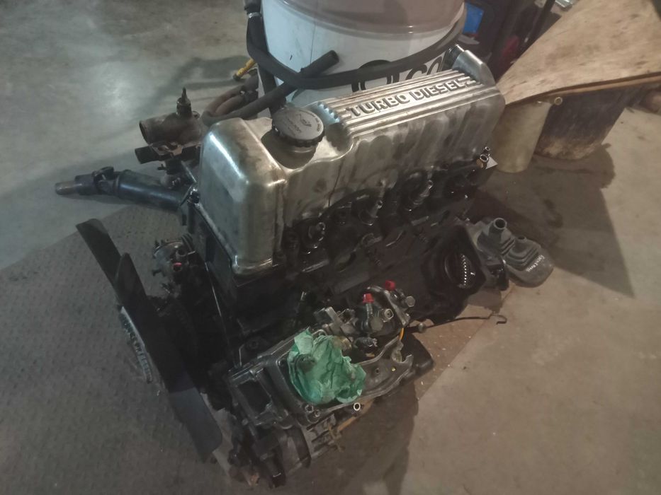 Продам головку дизельного двигун Opel Frontera 2.3DTR