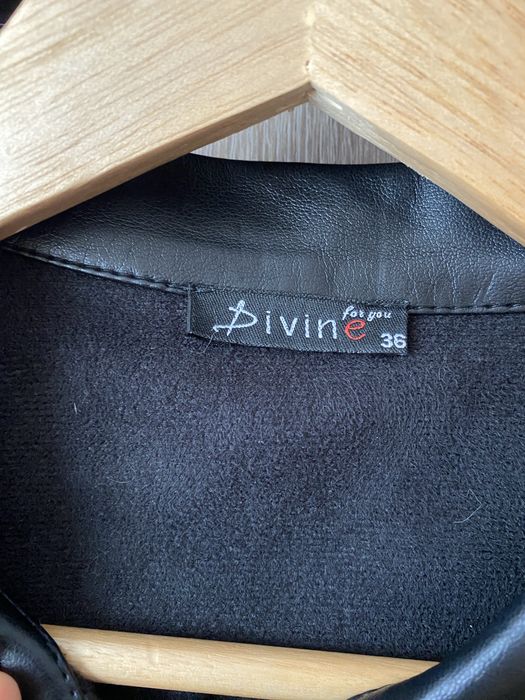 Шкіряний піджак, рубашка. Жіночий