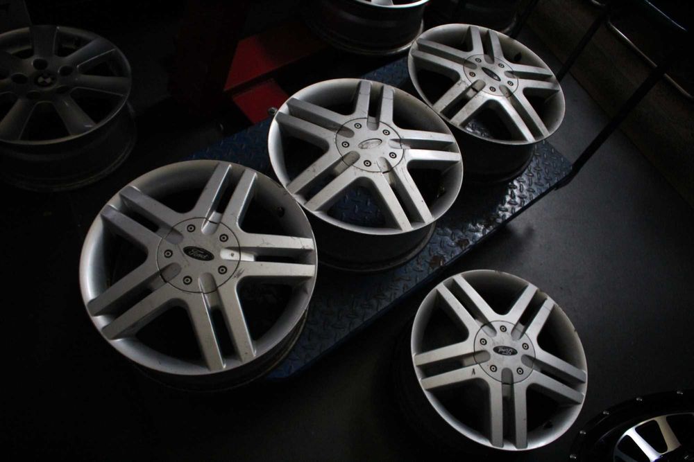Jantes Originais Ford 16 6 4x108 ET32.5  - Fazemos Montagem/ Envio