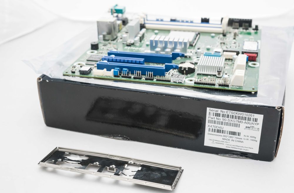 Asrock Rack X470D4U Server Mainboard, Ryzen 2700X, Intel Optane SSD