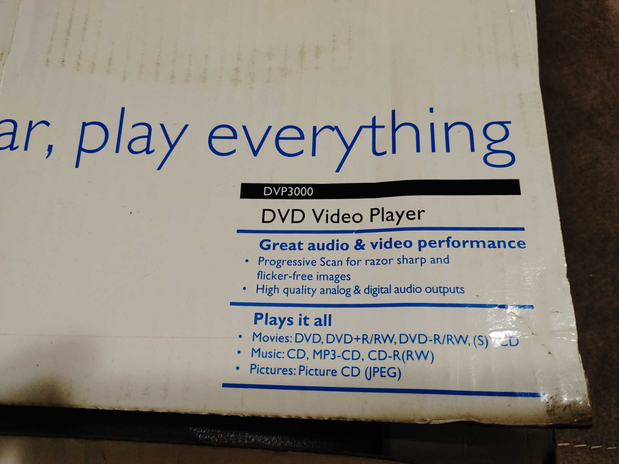 DVD програвач Philips DVP3000