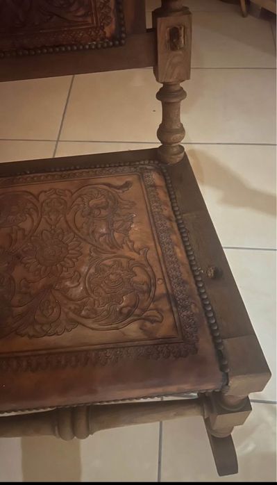 Cadeira de balanço em madeirs