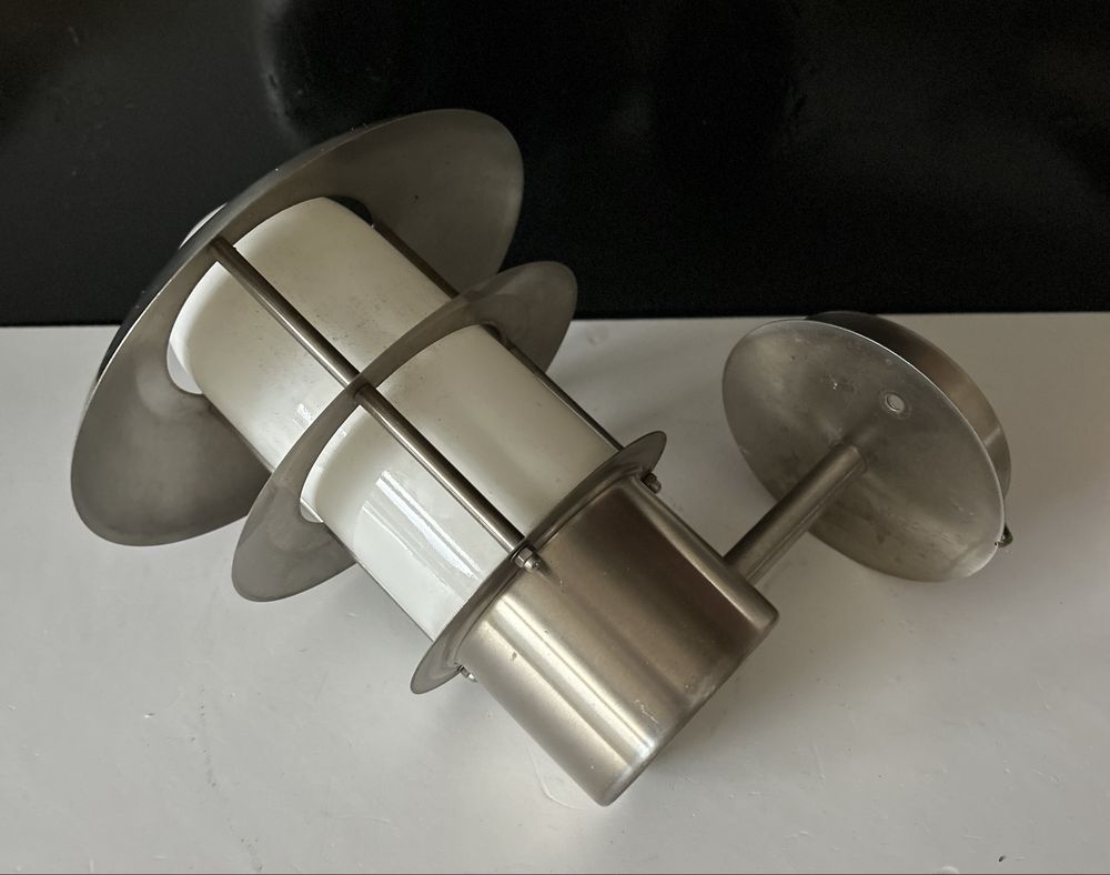 Lampa zewnętrzna wisząca