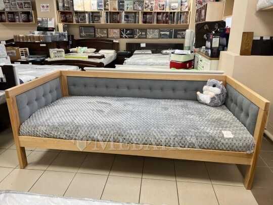 Ліжко дитяче з дерева бук. Ліжко з тканиною. Ліжко диван