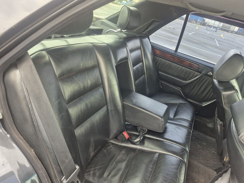 Продам Мерседес 124 2л бензин