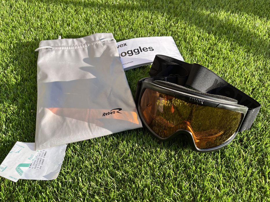 Gogle uvex narciarskie snowboardowe.