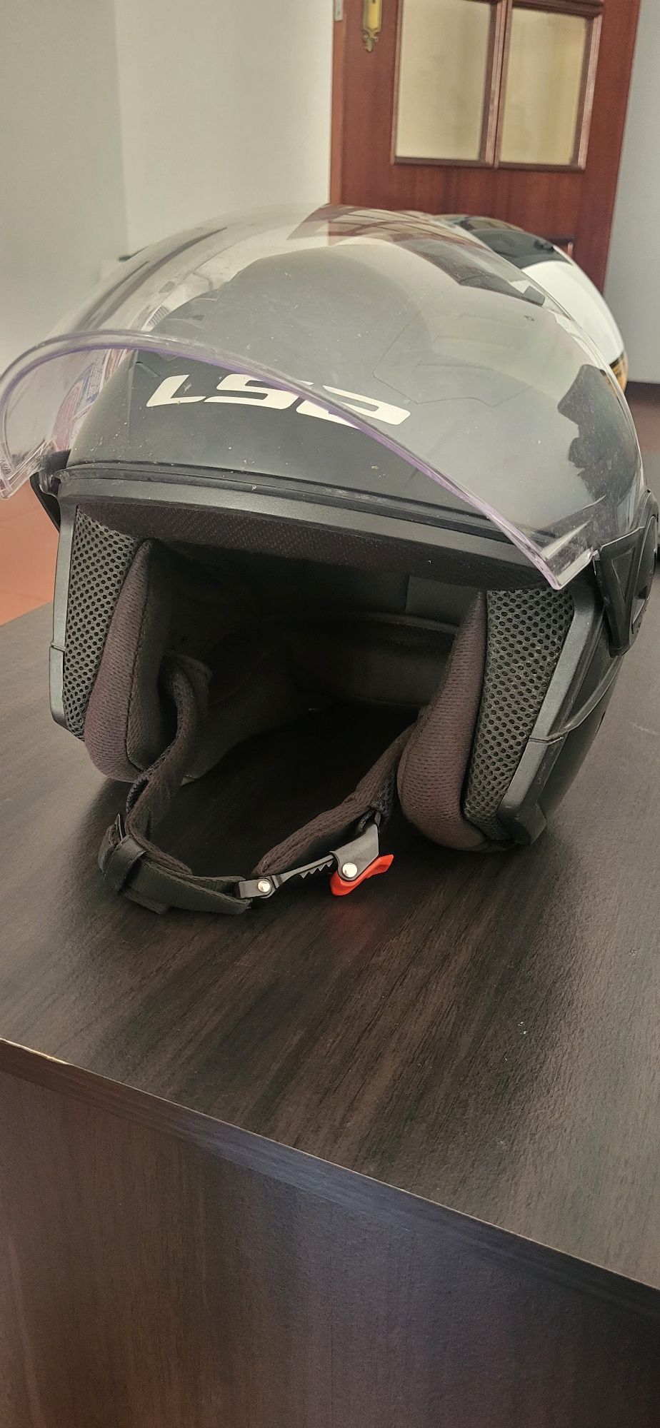2 Capacetes helmet proteção