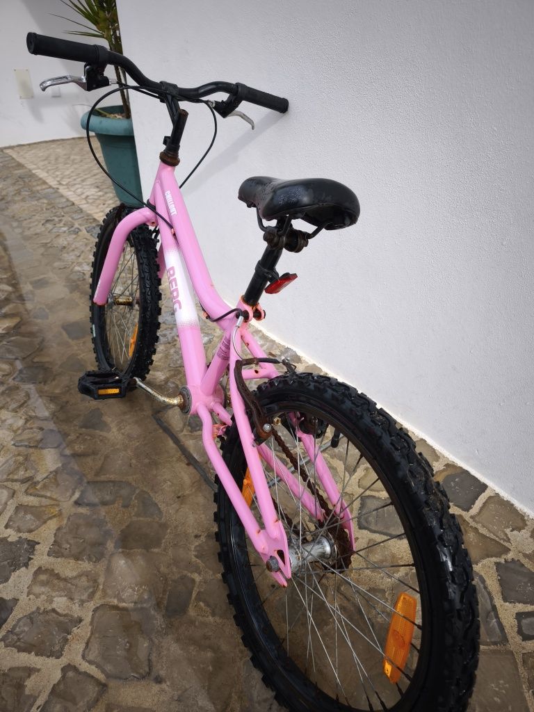 Bicicleta Infantil BERG  80€ negociaveis

Vende-se bicicleta BER
