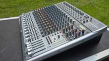Mikser audio Behringer QX2442USB 24 kanałowy Efekty Kompresor