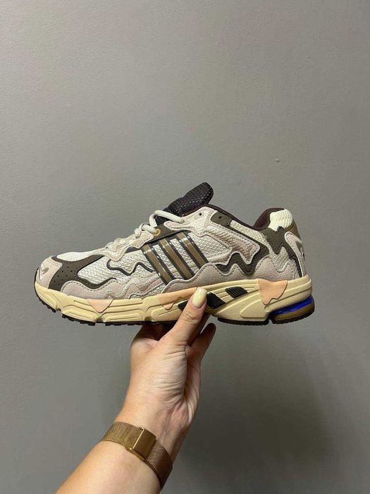 Чоловічі Кросівки Adidas Response x Bad Bunny 41-45 (Без Предоплати)