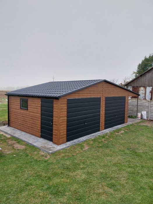 Garaż blaszany drewnopodobny profil zamknięty