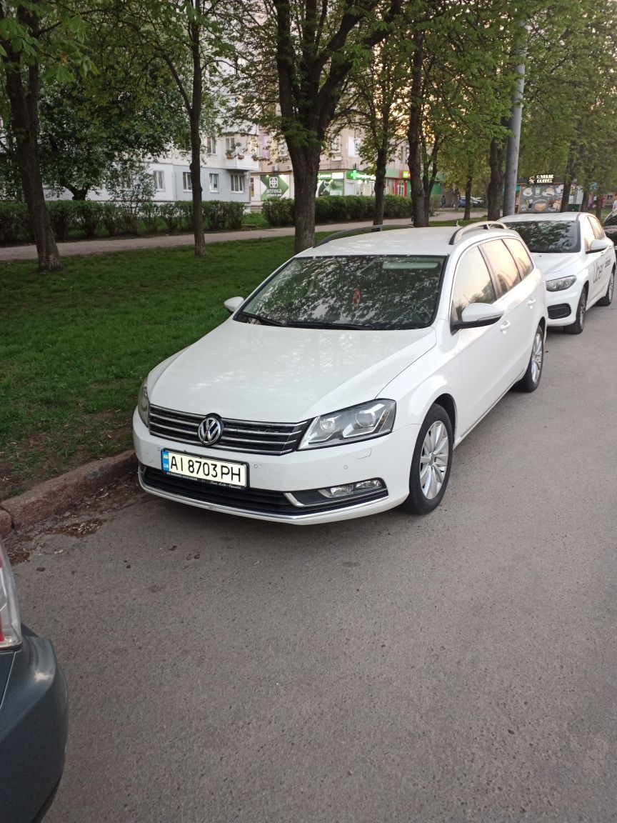 Volkswagen Passat B7 універсал 2014рік