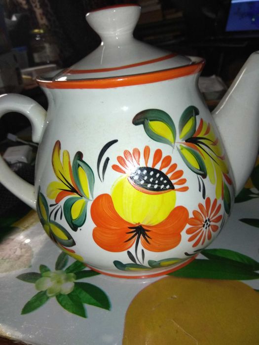 Продам раритетный  большой молочник СССР