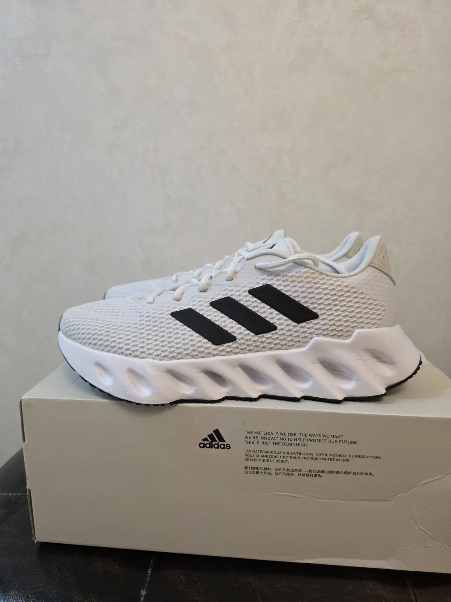 Кроссовки adidas Оригинал