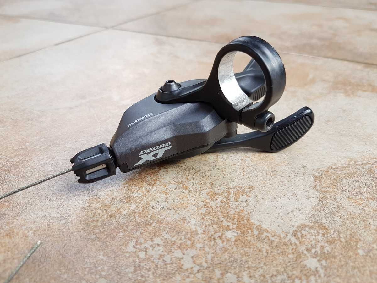 tylna manetka Shimano DEORE XT, SL-M8100, 12-speed, obejma