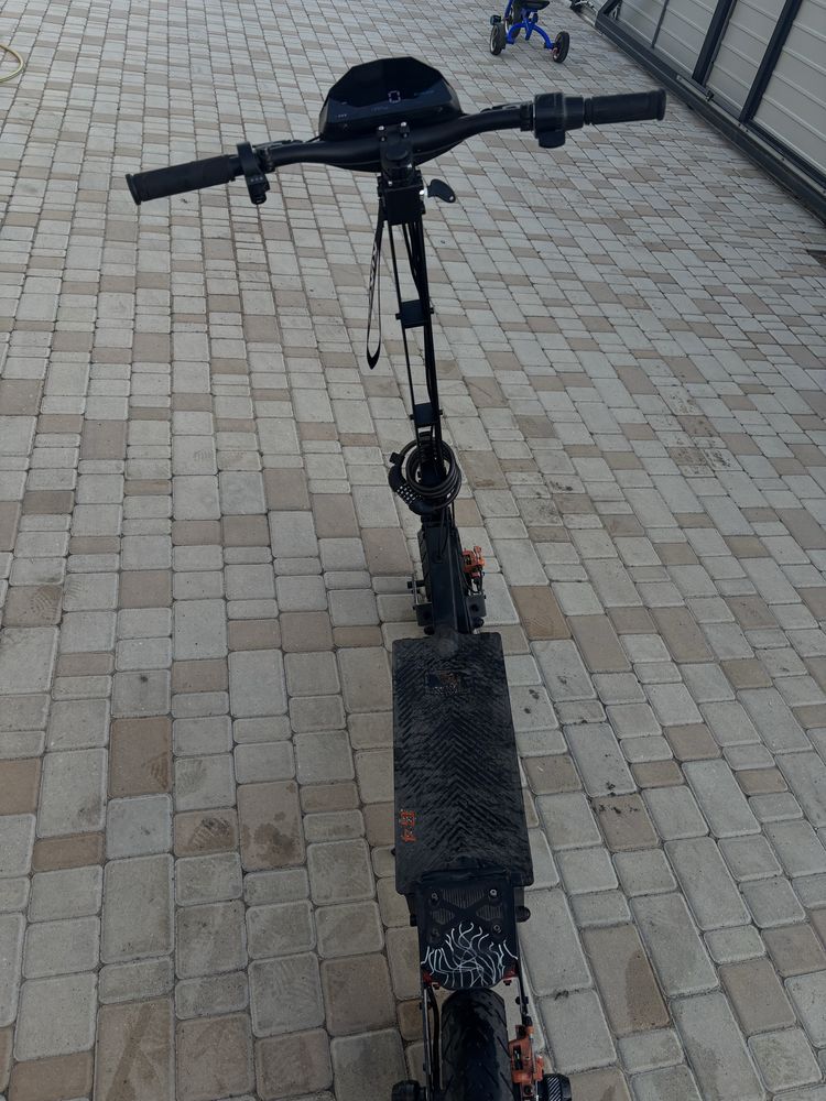 Kugo Kirin G4 чудовий самокат