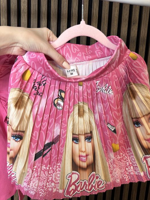 Nowy zestaw barbie bluzka i spódniczka 104