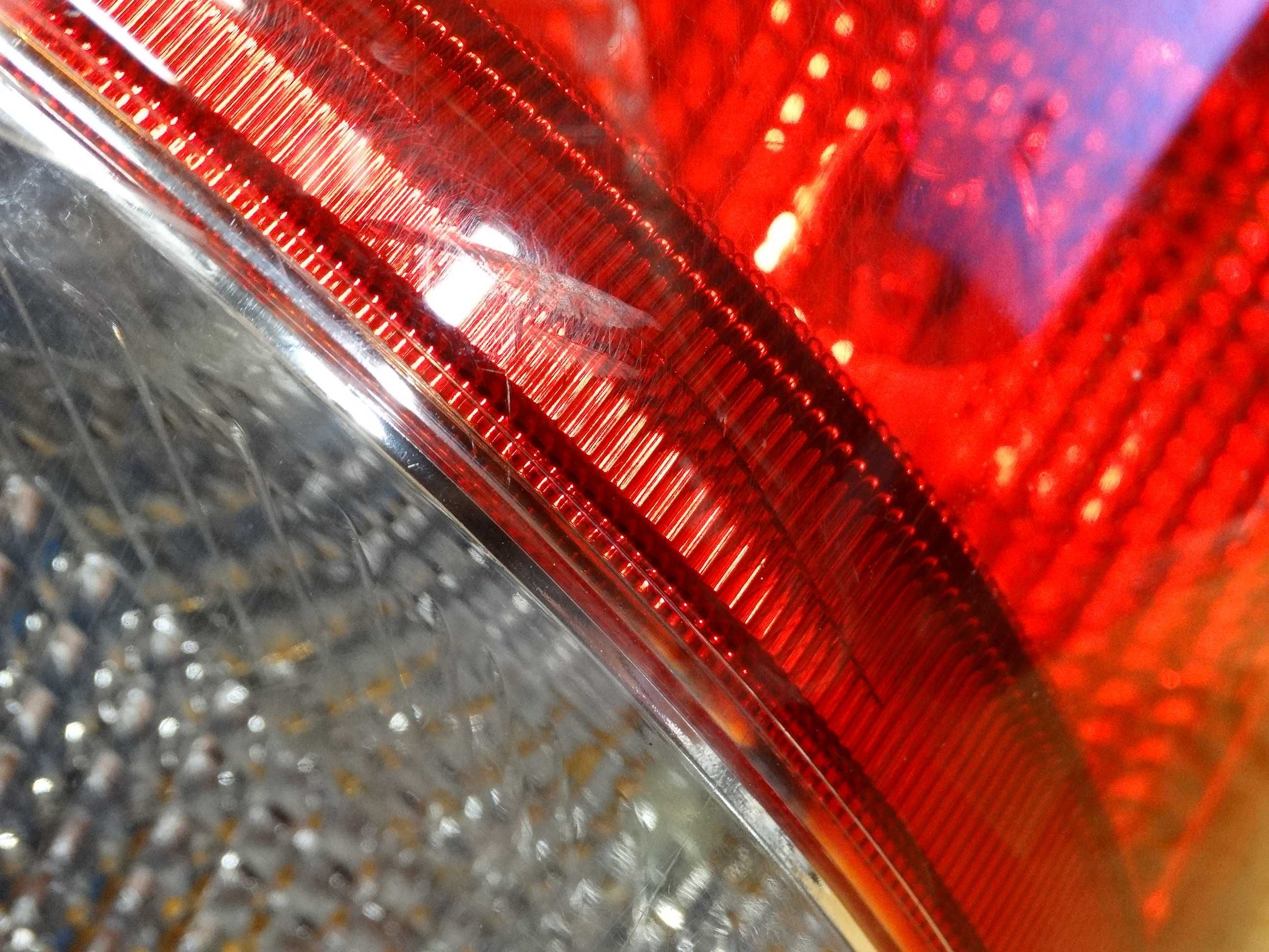 Lampa tył tylna prawa Kia Pregio 2 używana