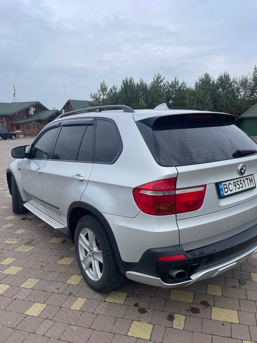 Продам BMW X5  Надійний дизель, повний привід