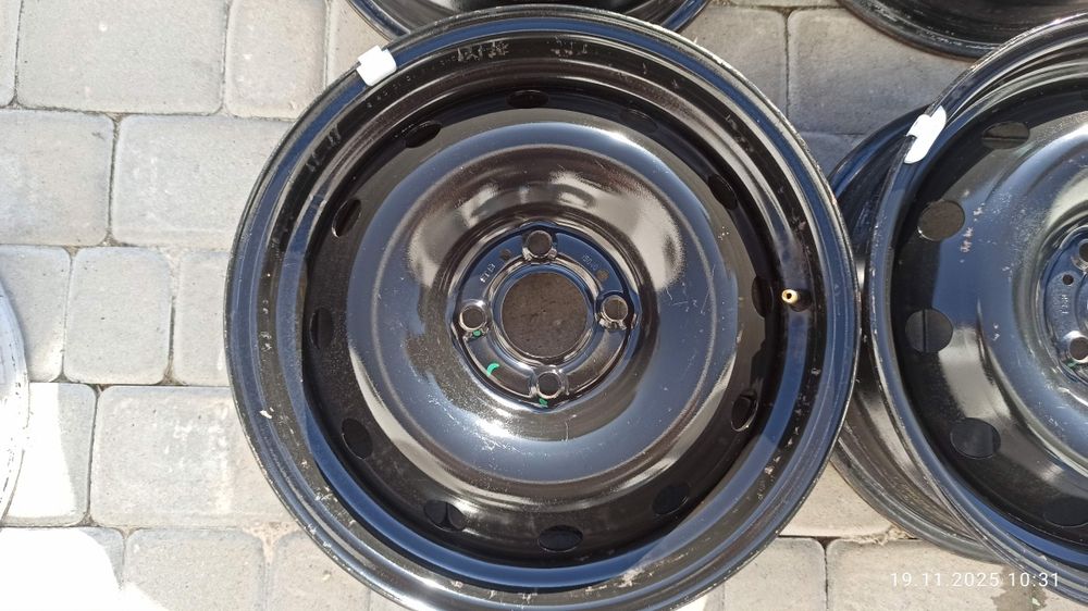 Диски 4*100 r15 Renault dacia