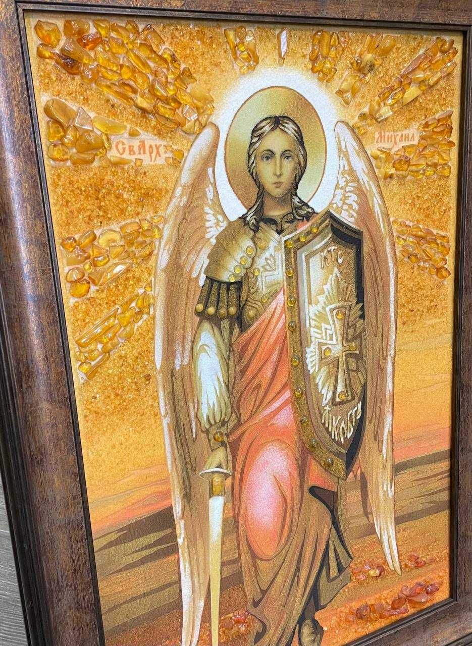Ікона св. Архангел Михайло з бурштину