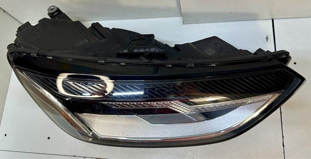 Фара права Audi A4 B9 USA 2020 2021 2022 2023 2024