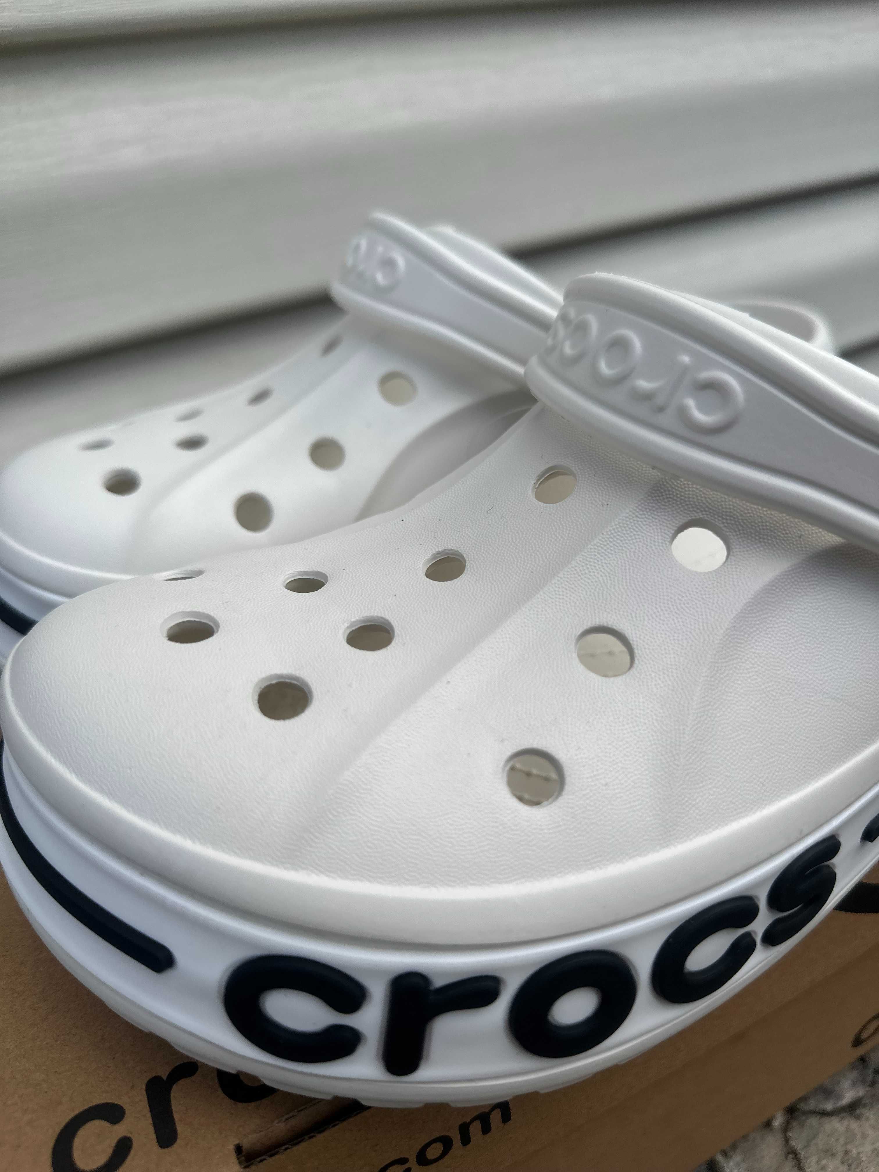 тапочки Crocs Clog в белом и бежевом цветах 36 - 45