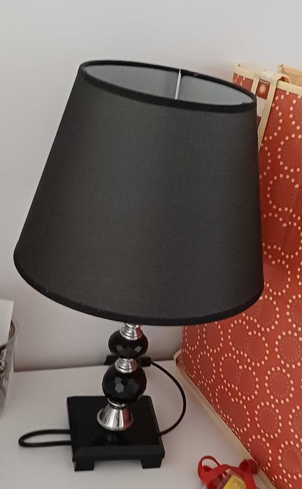 Candeeeiro de teto e candeeiros de mesa