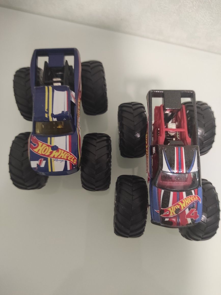 Hot Wheels хот вілс монстр трак оригінал