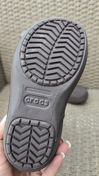 Зимові чоботи crocs j2 -33/34