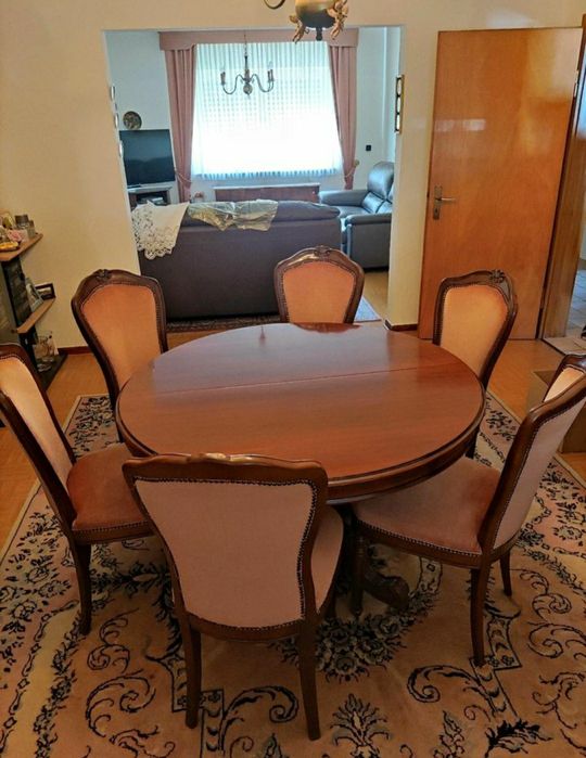 REZERWACJA Stół rozkładany z krzesłami