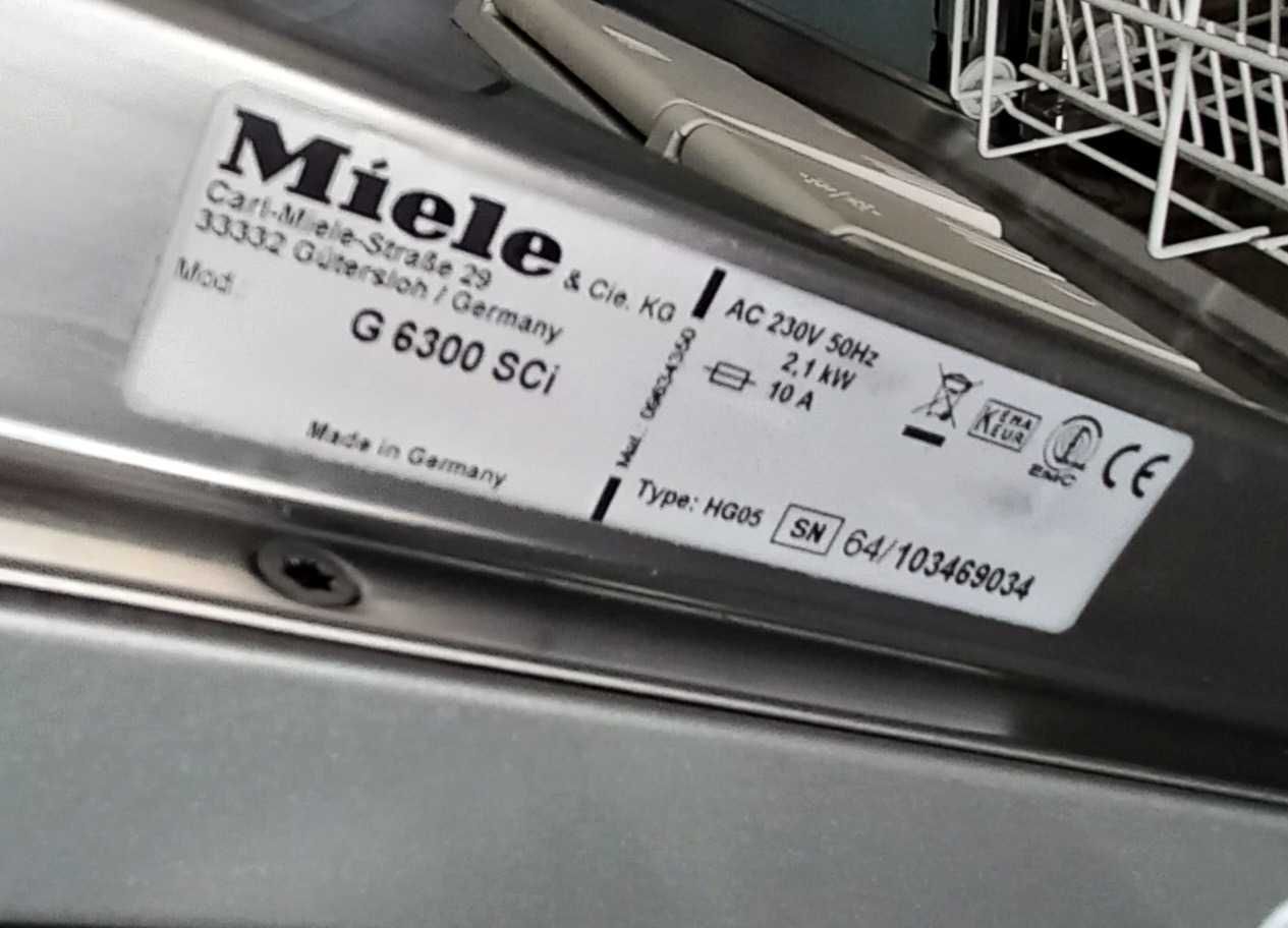 Вбудована посудомийна машина 
Miele G6300 SCi миле