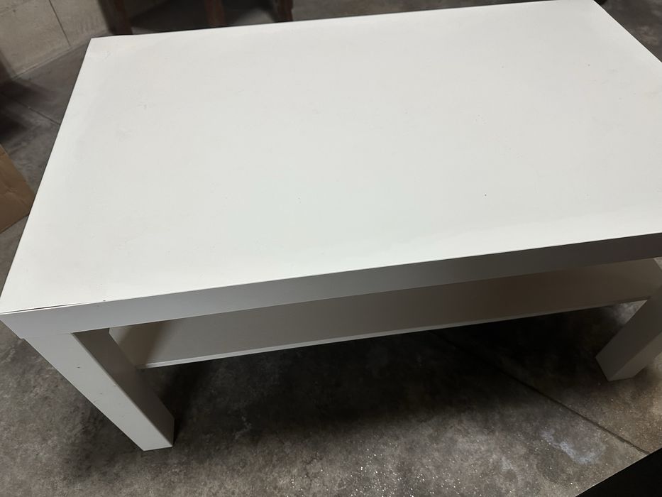 Mesa de Centro Branca Ikea