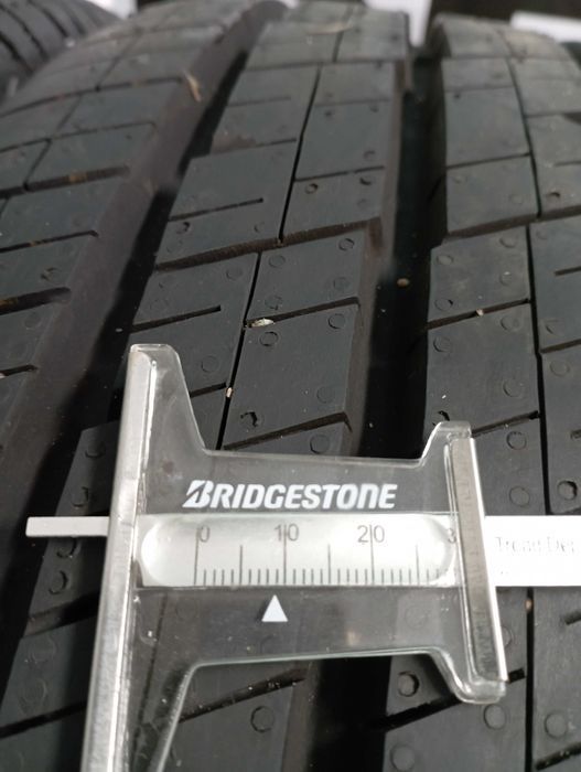Opony letnie 4x 215/65R15c Continental 2016 #F021