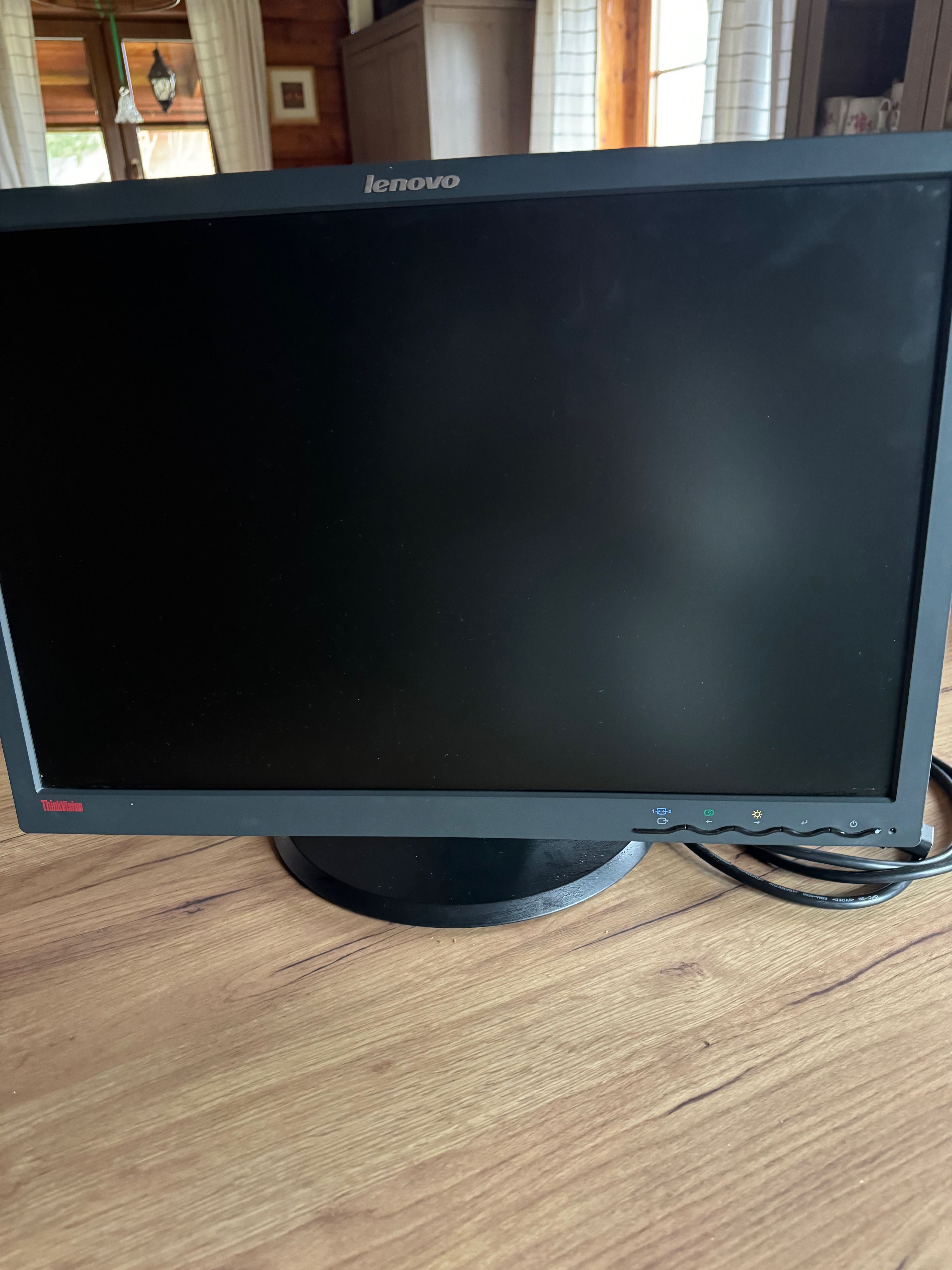 Monitor Lenovo ThinkVision L2240pwD