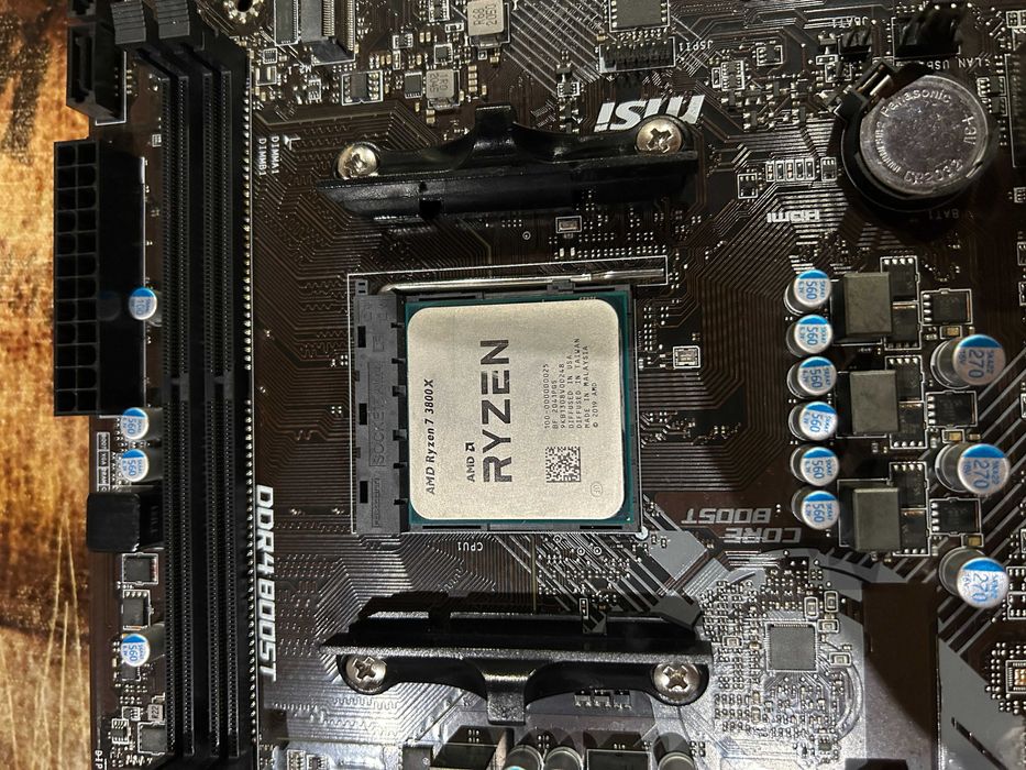 AMD Ryzen 7 3800X + Msi B450A Pro Max комплект