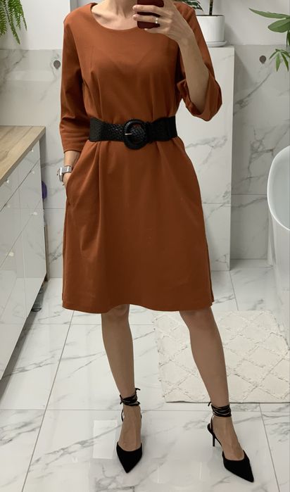 Sukienka brazowa cynamonowa z dzianiny prosta klasyczna do pracy 42 44