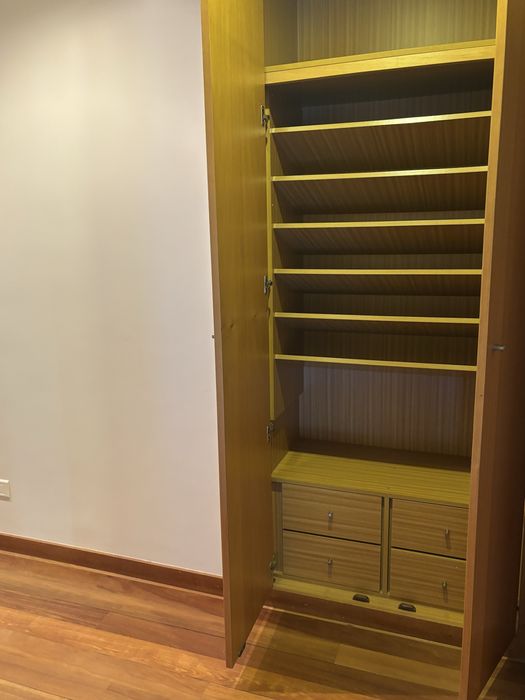 Arrendo apartamento fabuloso super bem situado , zona privilegiada da