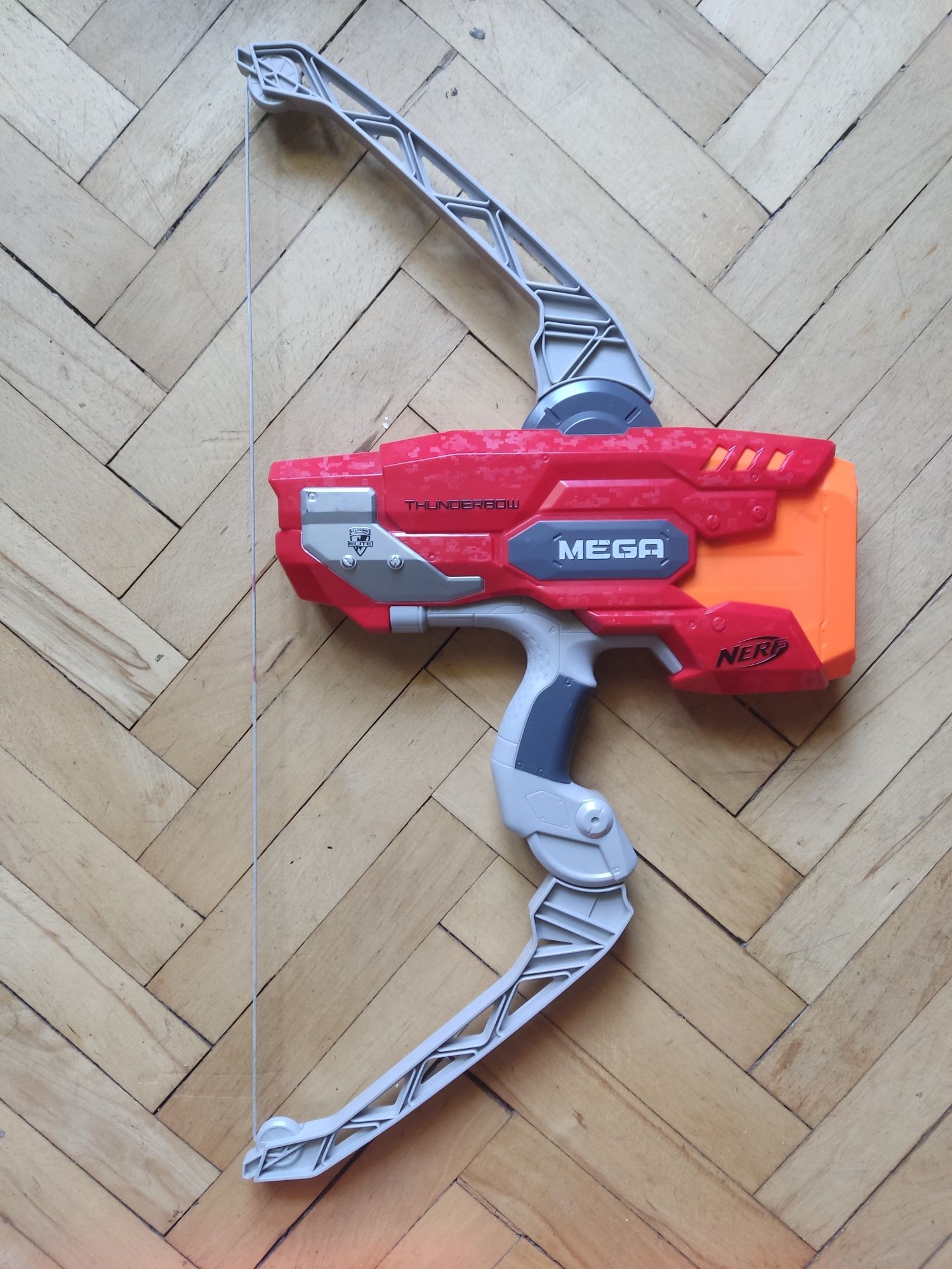 NERF Mega, luk na duze strzalki