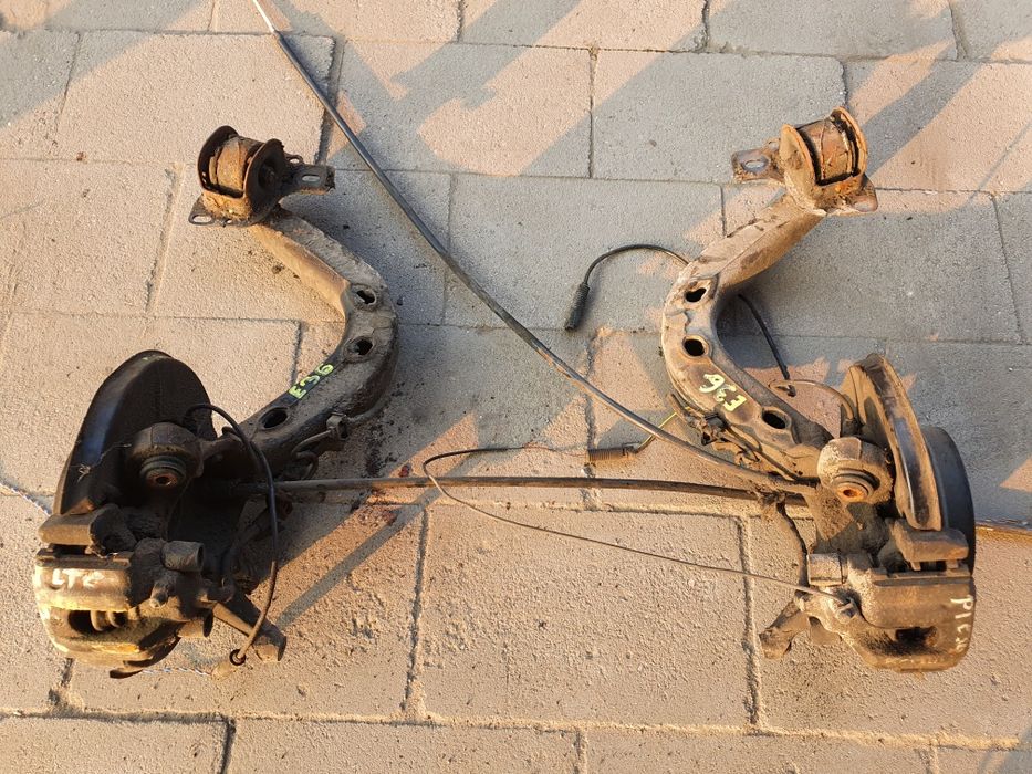 BMW E36 Wahacz Wahacze Tył Tylne Prawy Lewy Tylni Części BMA