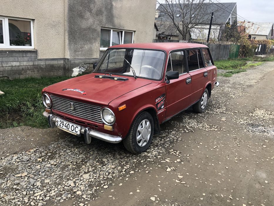 Продаєтся,Ваз2102 деталі по номеру телефона.