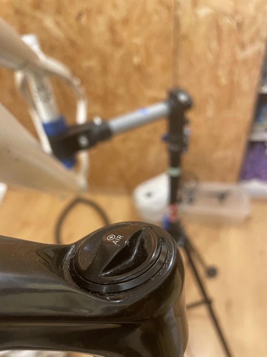 Amortyzator rock shox reba rl 27.5 100m