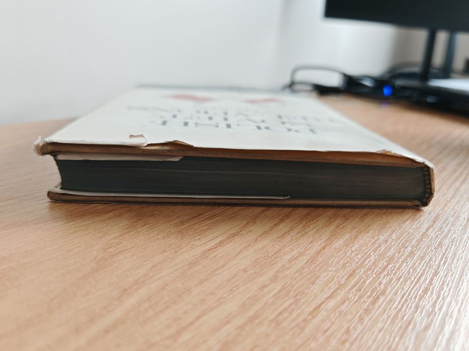 Ksiażka historyczna Polish-Soviet Relations 
Autor: Bohdan B.